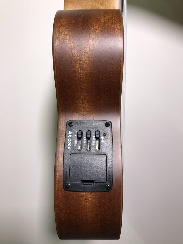 Guitarra Electroacústica Ukelele Soprano Electroacústico Freeman